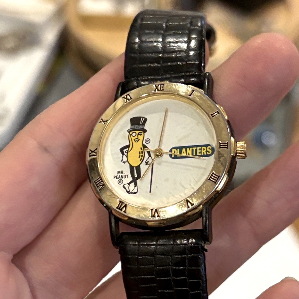 Vintage Collectible Planters Mr. Peanut Watch W/ Genuine Leather Crocodile Band